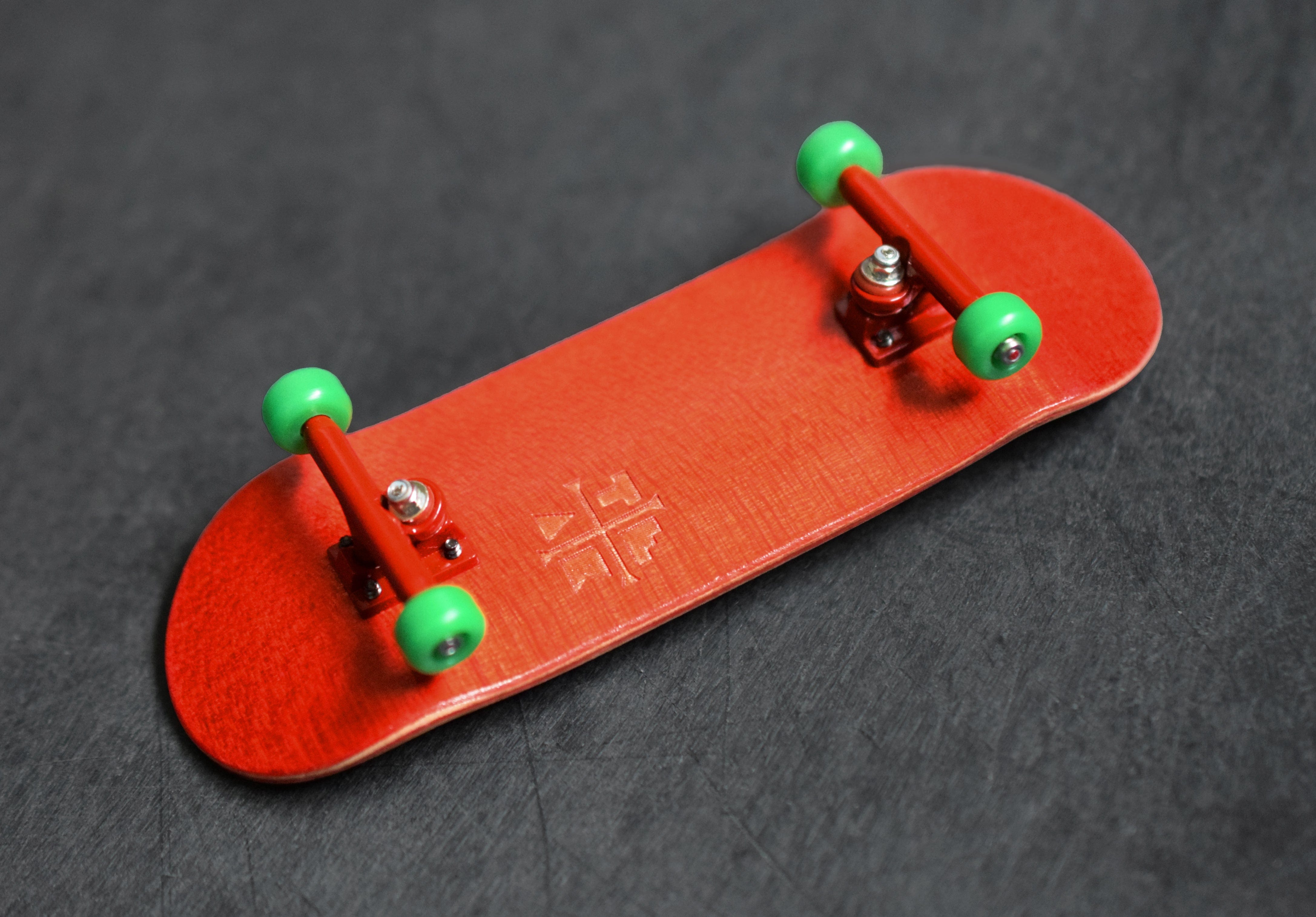 32mm Prolific Gen2 Fingerboard Complete - Teal Yeti Graphic - Gen2 P –  Teak Tuning Pro Fingerboards