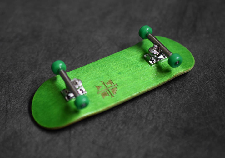 Teak Tuning 32mm Prolific Gen2 Fingerboard Complete - "Four Wheel Clover" Colorway - Gen2 Prodigy Trucks + Pro Duro Bubble Bushings